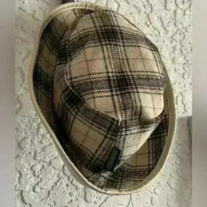 Steve‎ Madden Womens Reversible Plaid Beige Black Bucket Hat One Size NWOT